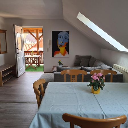 Ferienwohnung Weisskopf Alkersleben Екстериор снимка