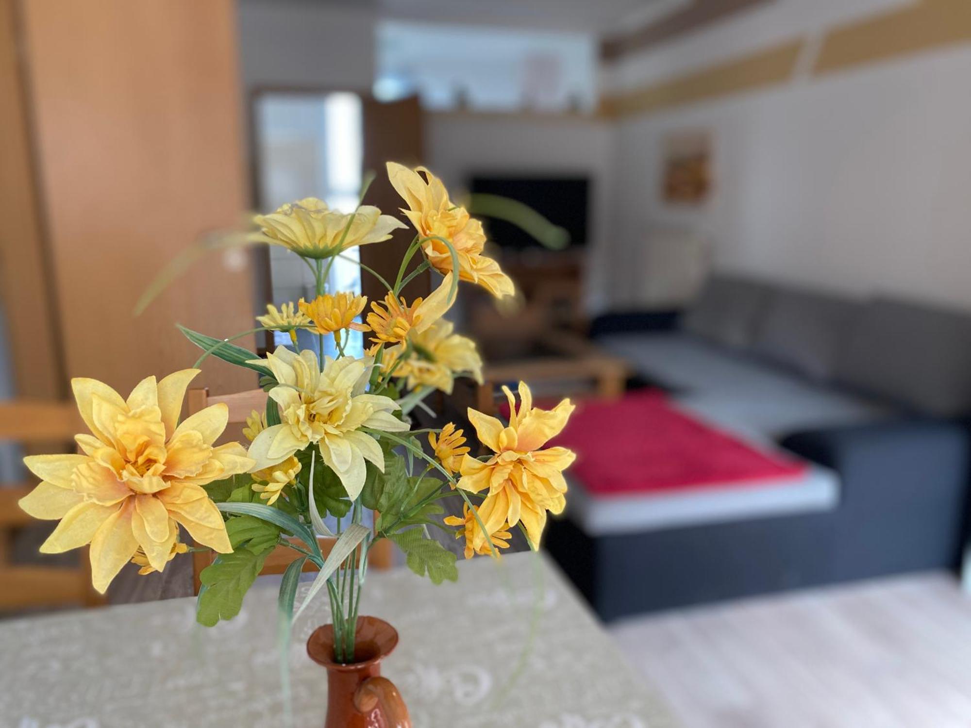 Ferienwohnung Weisskopf Alkersleben Екстериор снимка