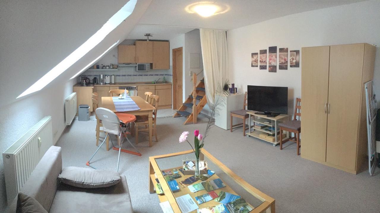 Ferienwohnung Weisskopf Alkersleben Екстериор снимка