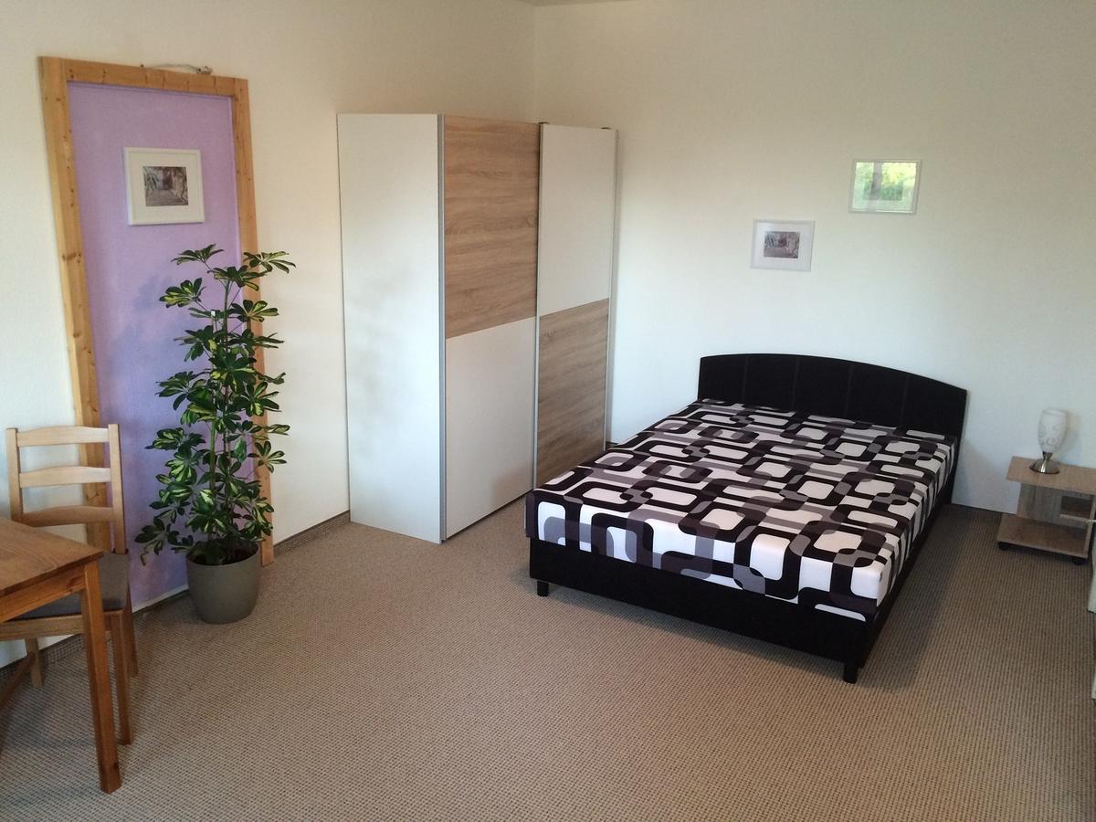 Ferienwohnung Weisskopf Alkersleben Екстериор снимка