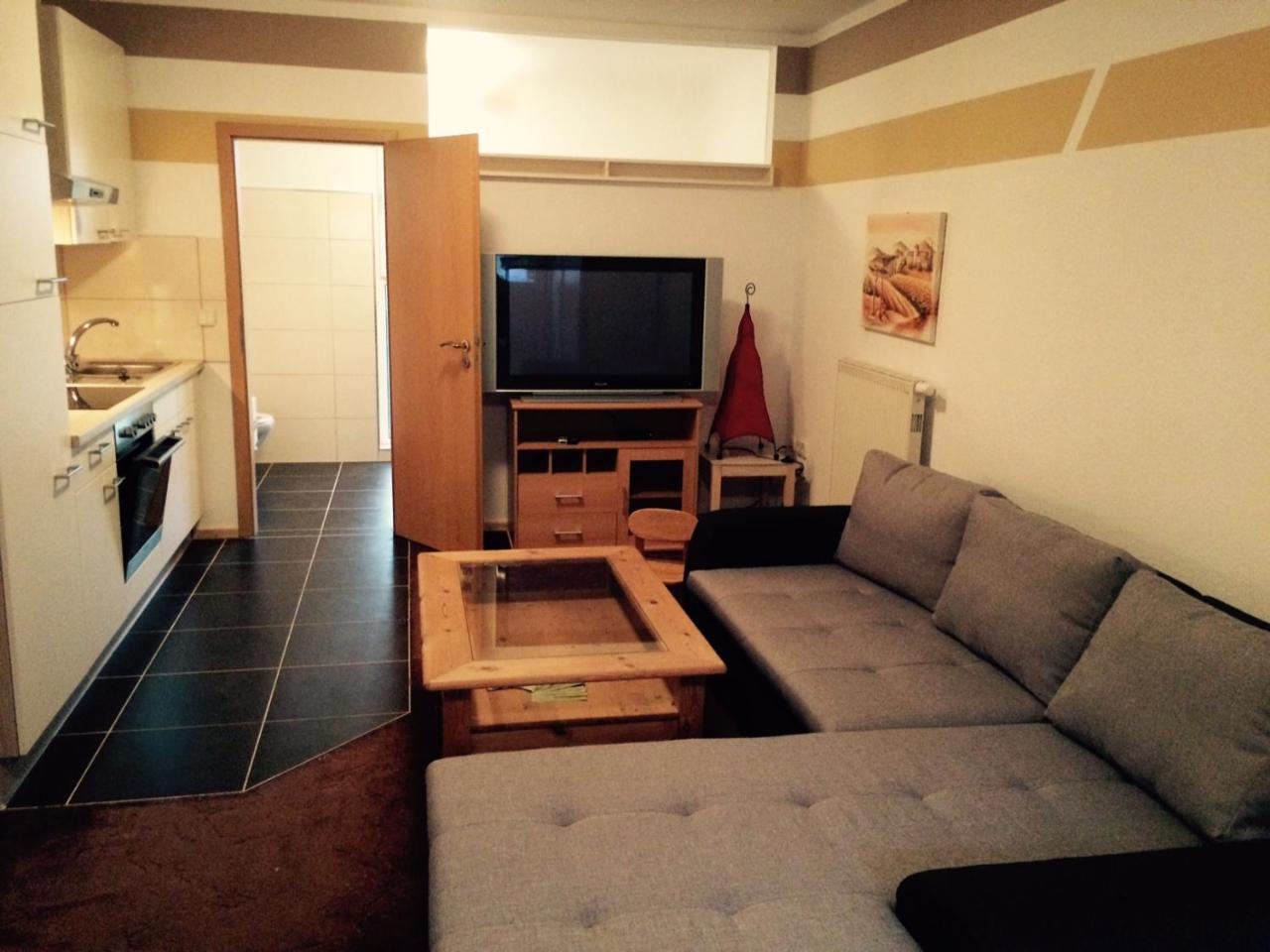 Ferienwohnung Weisskopf Alkersleben Екстериор снимка