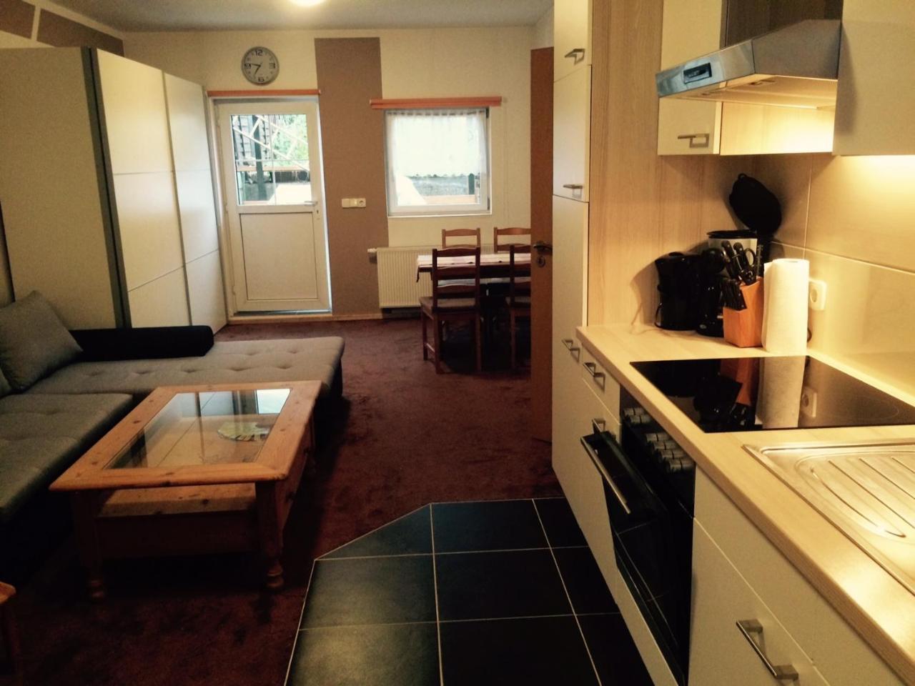Ferienwohnung Weisskopf Alkersleben Екстериор снимка